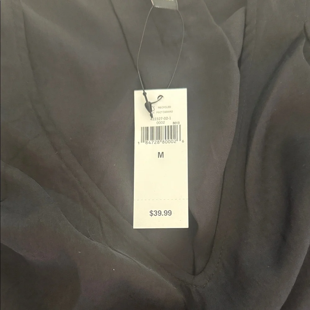 Banana Republic Black V Neck Sleeveless Blouse - Picture 3 of 3